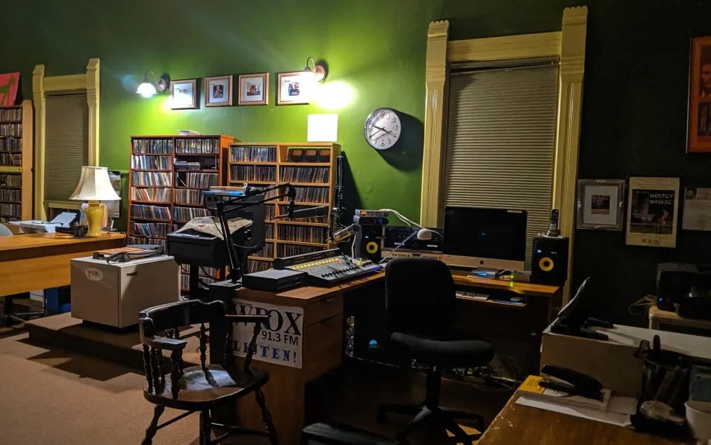 WIOX radio studio